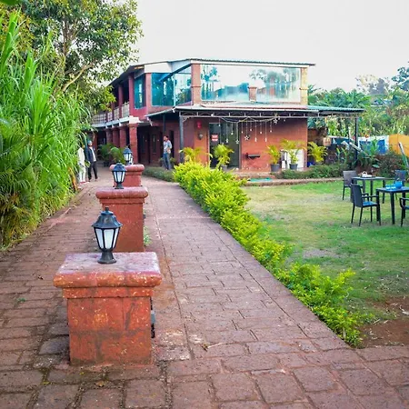 Hotel On The Rocks Mahabaleshwar Exterior photo